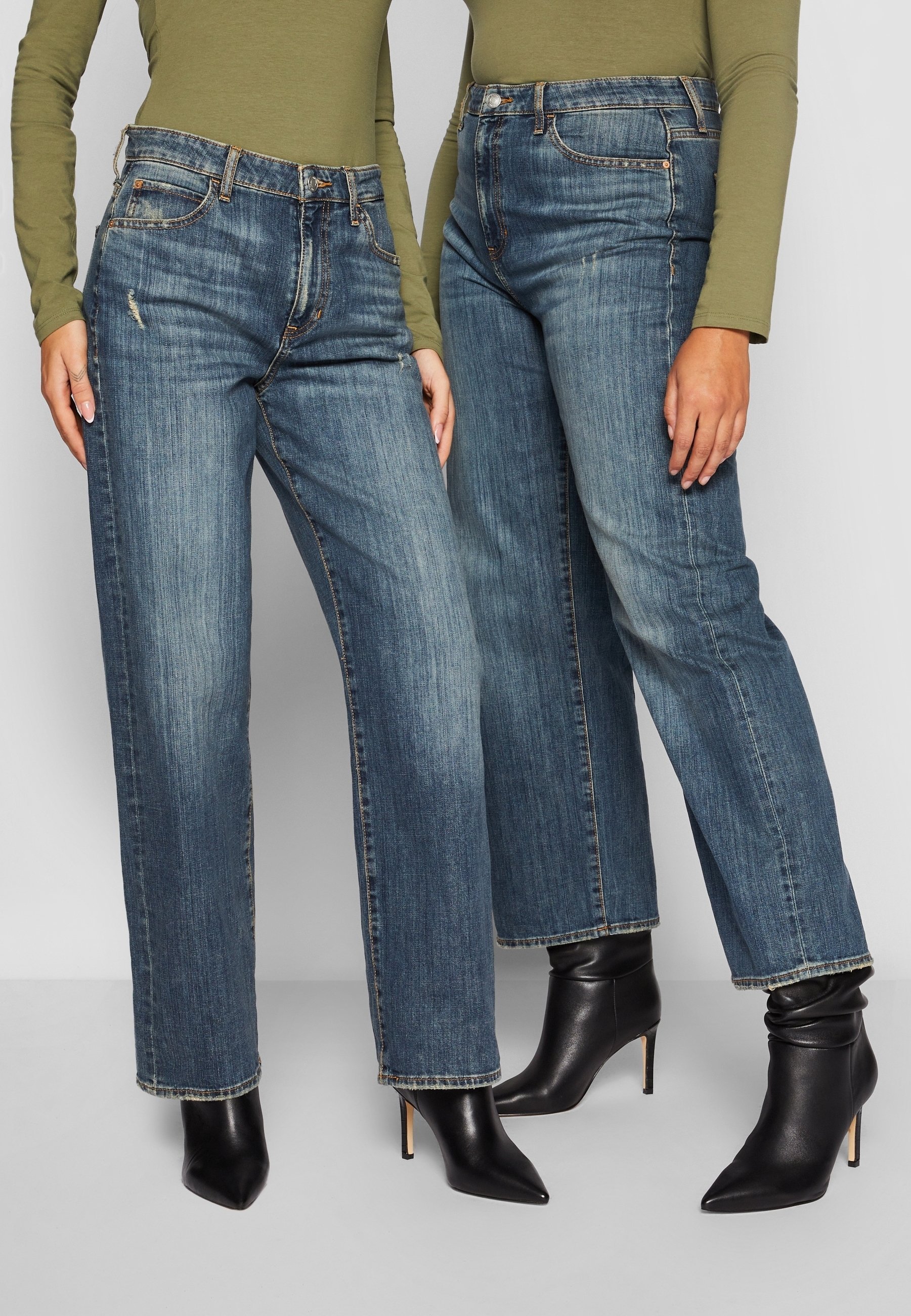 Jeansy Guess Relaxed Fit - ciemnoniebieski denim