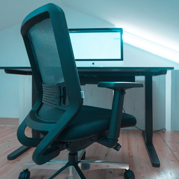 Elektrisch in hoogte verstelbaar bureau, Bureau Basic, antraciet