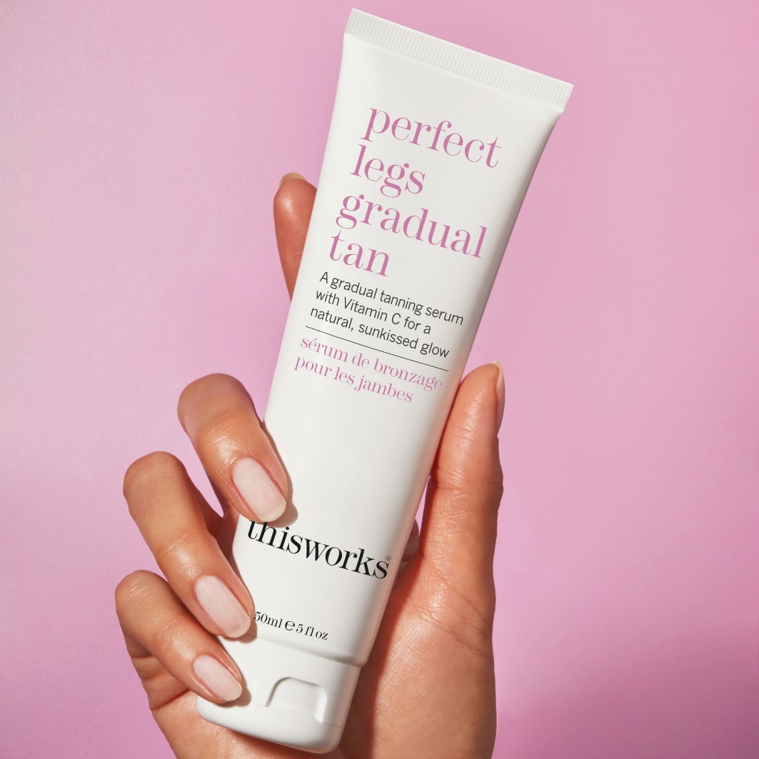 Samoopaľovací krém This Works Perfect Legs Postupné opálenie - 150 ml