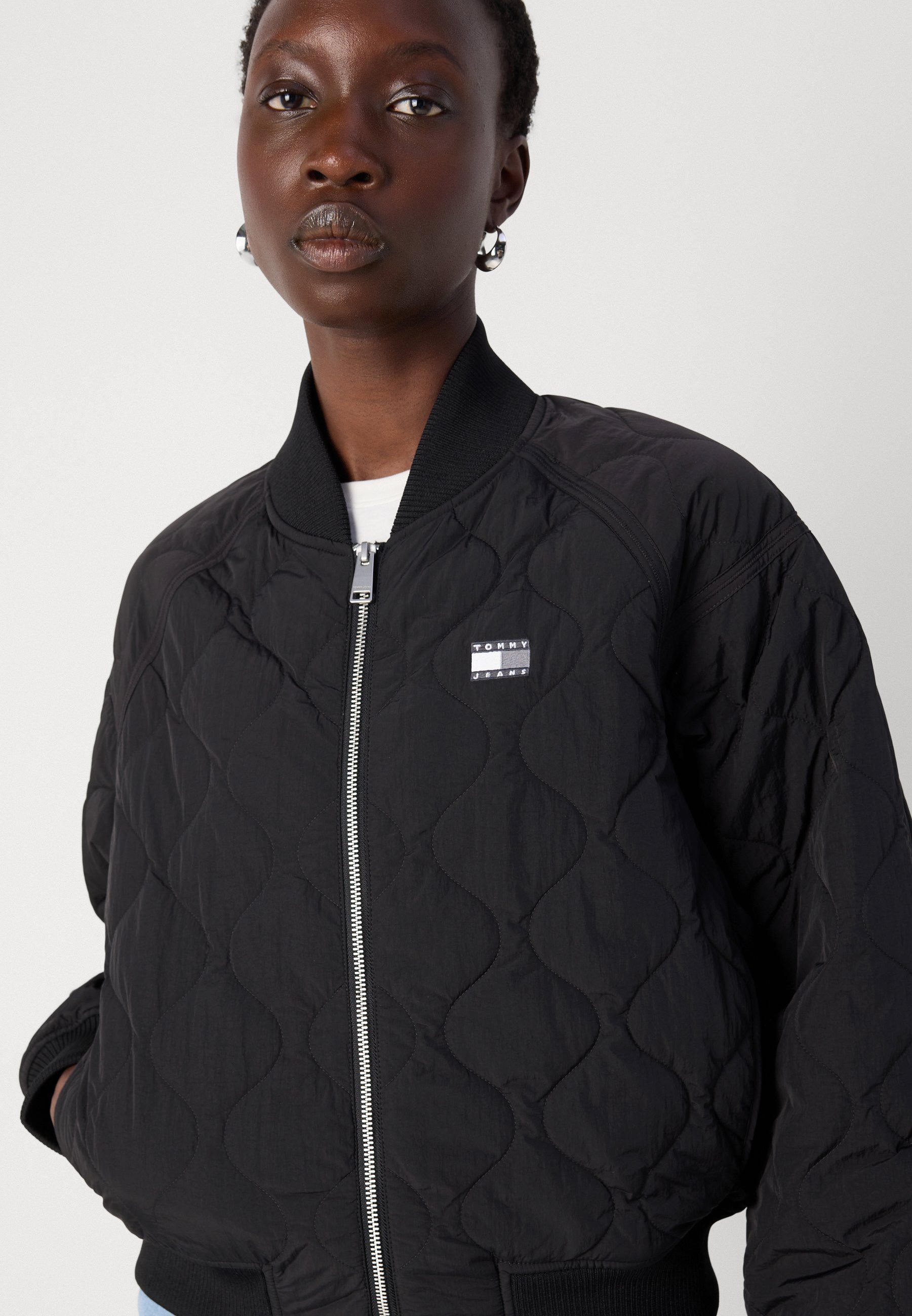 Giacca bomber Tommy Jeans - nera