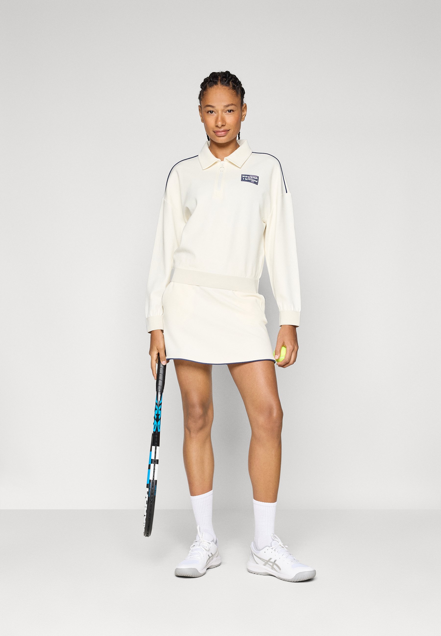 EA7 Emporio Armani TRAIN TENNIS CLUB SKIRT - Gonna sportiva - bianco stella
