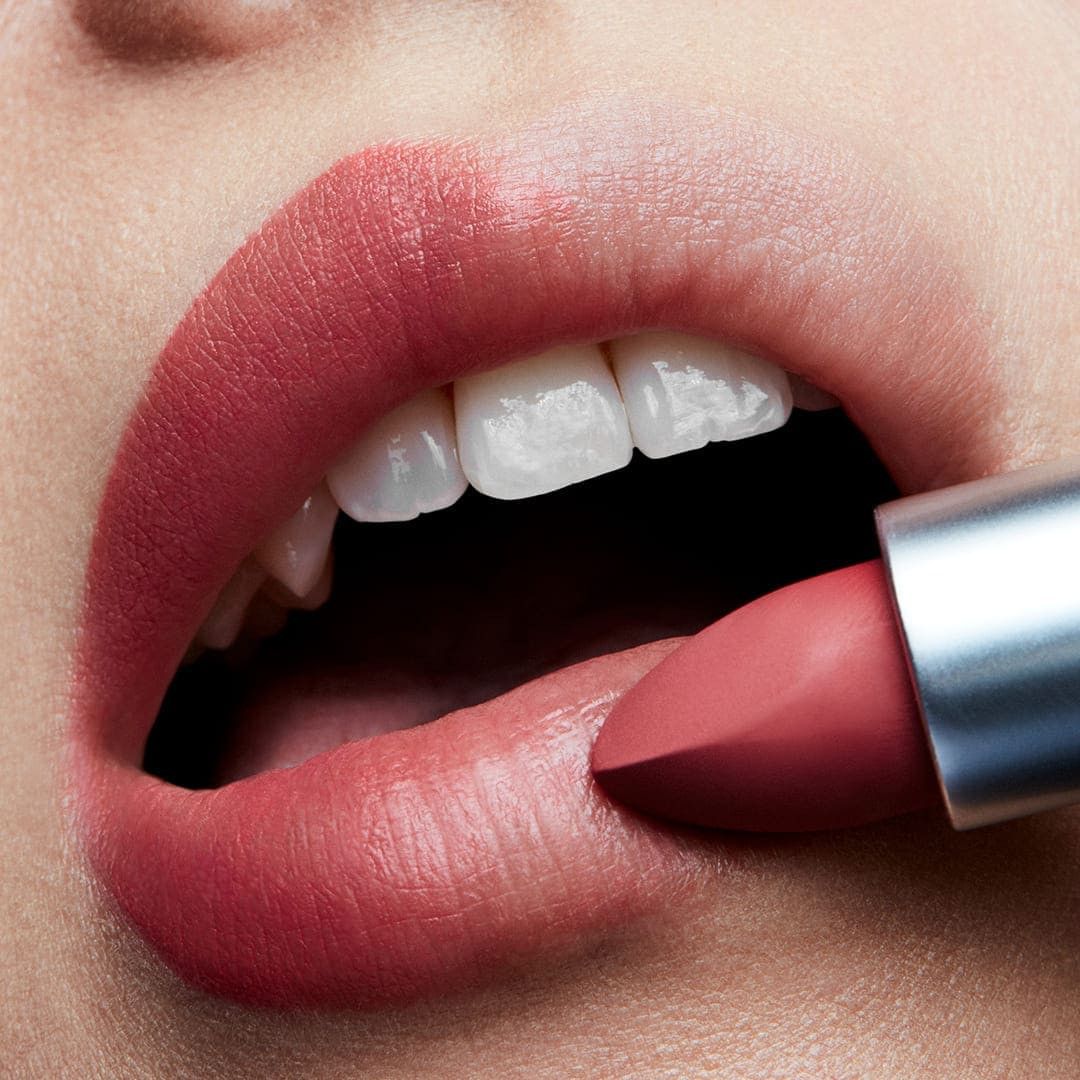 Matný rúž Powder Kiss Luxusné rúže