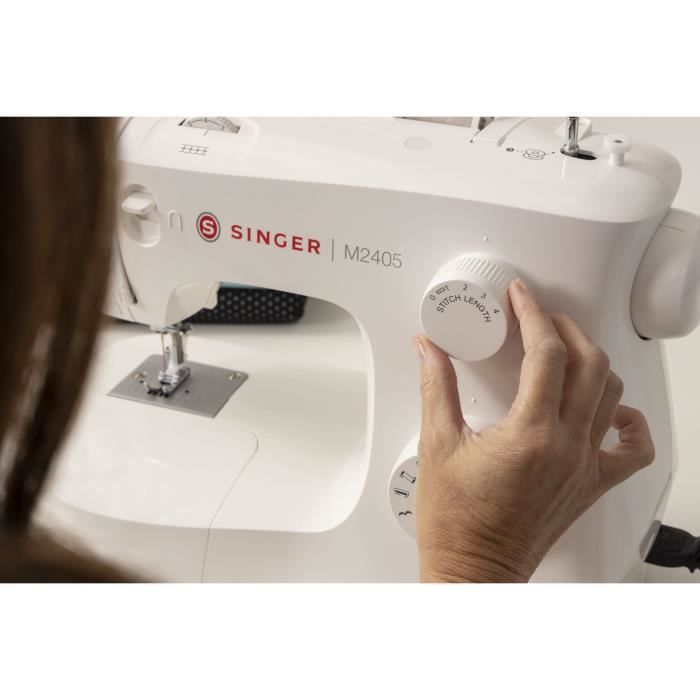 SINGER M2405 Naaimachine - 8 Steekprogramma's - 70W