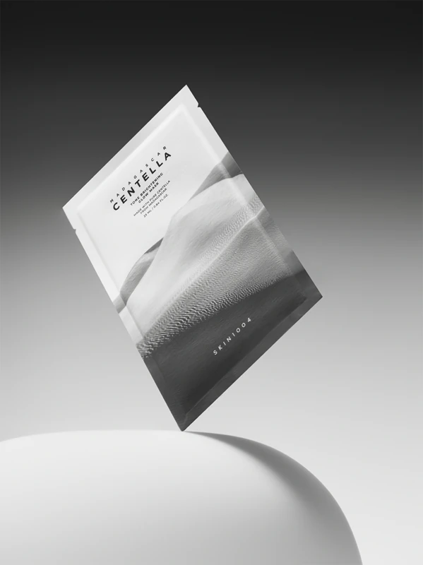 SKIN1004 Madagascar Centella Tone Brightening Glow Mask rozjasňující plátýnková maska s uklidňujícím účinkem