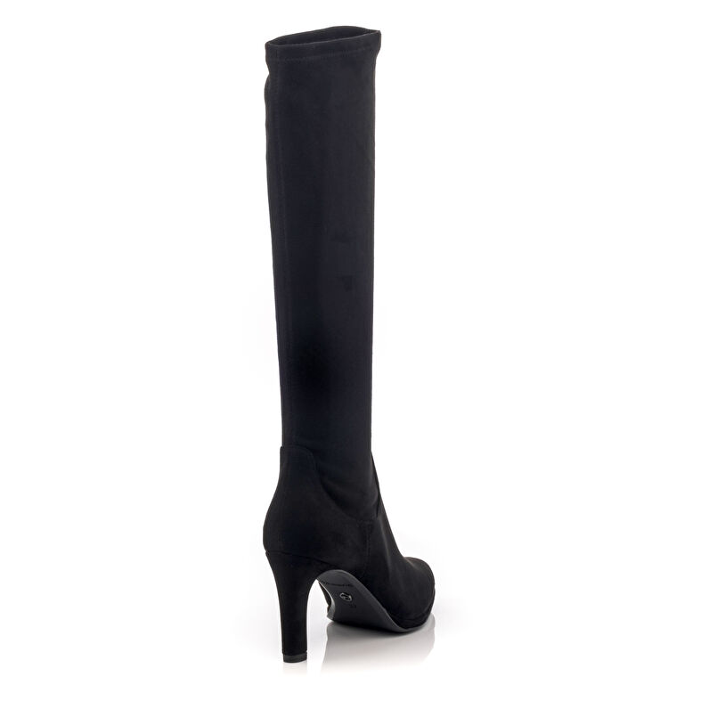  Botas negras de mujer
