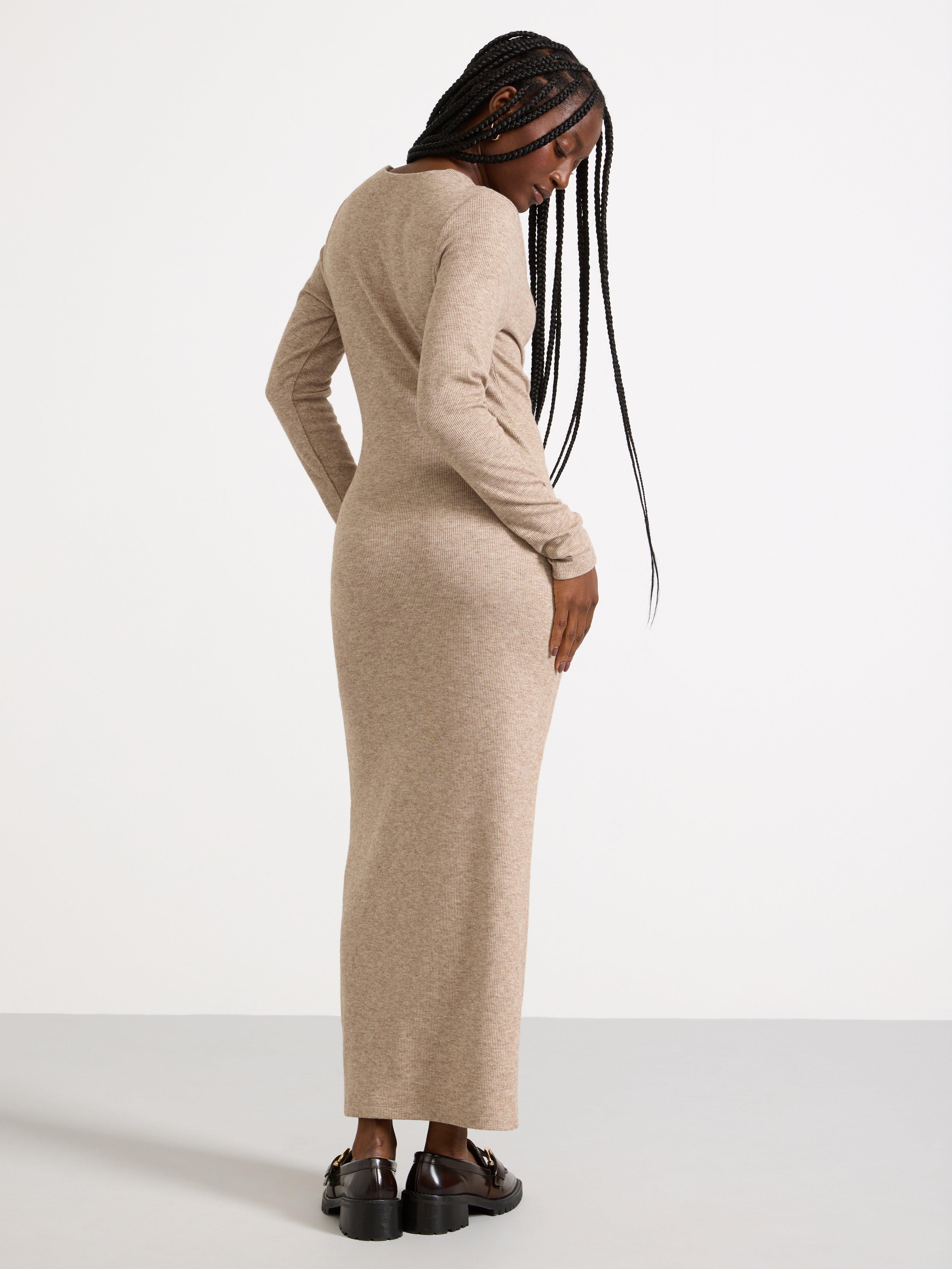 Vestido midi canelado bege mesclado