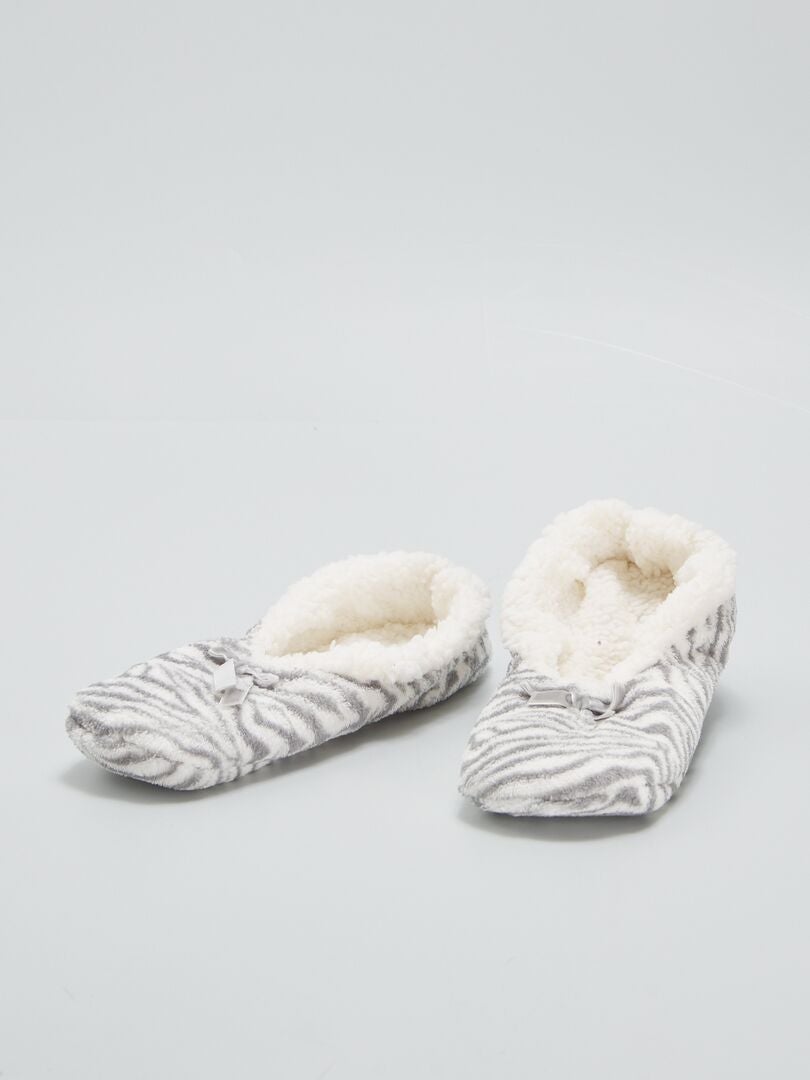 Pantuflas de forro polar con estampado de leopardo - GRIS