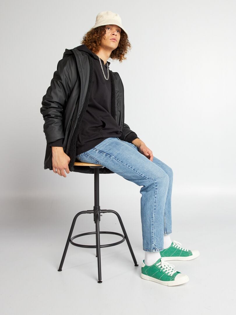 Wodoodporna parka z kapturem Sherpa – czarna