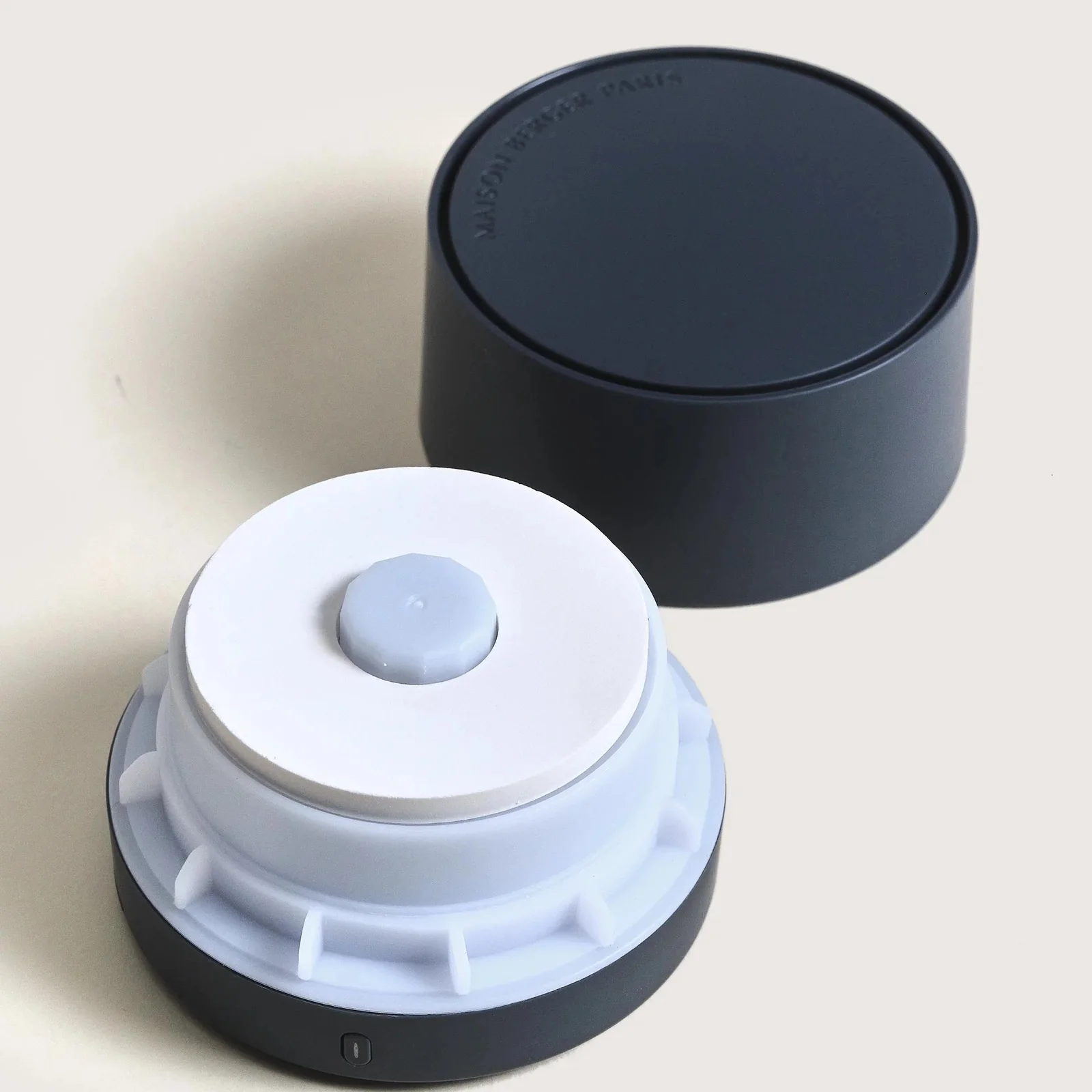 Diffuseur Électrique Nomade Gris con Poussière d'Ambre - Diffusore di Profumo