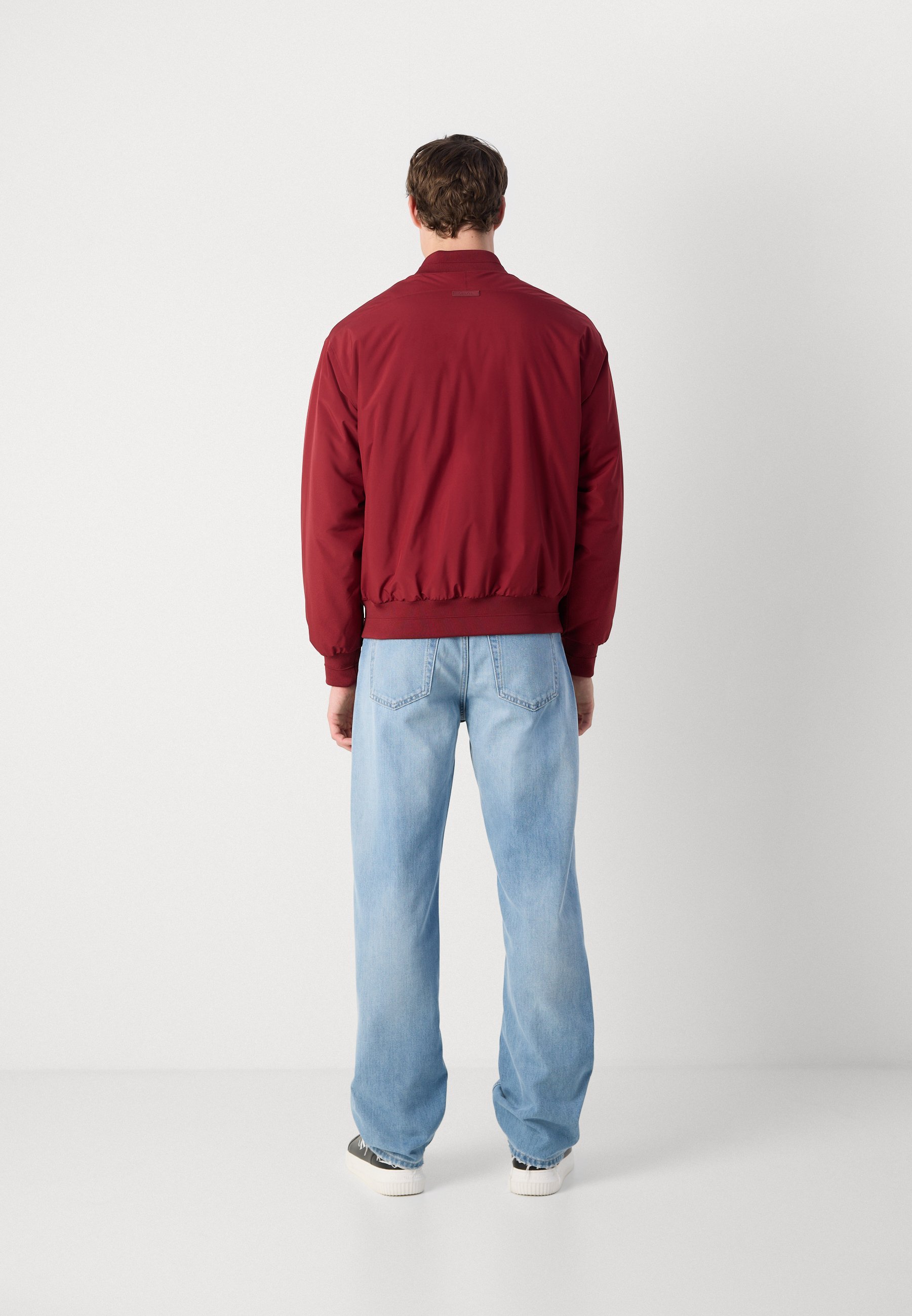 Calvin Klein SPORTSWEAR HERO - Jaqueta Bomber - vermelho renascentista