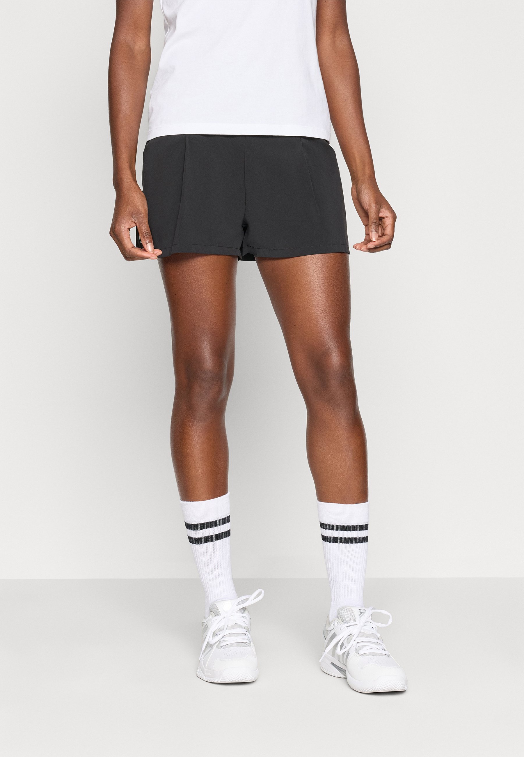 Lacoste Sport SHORT ACTIVE - Sportshorts - zwart
