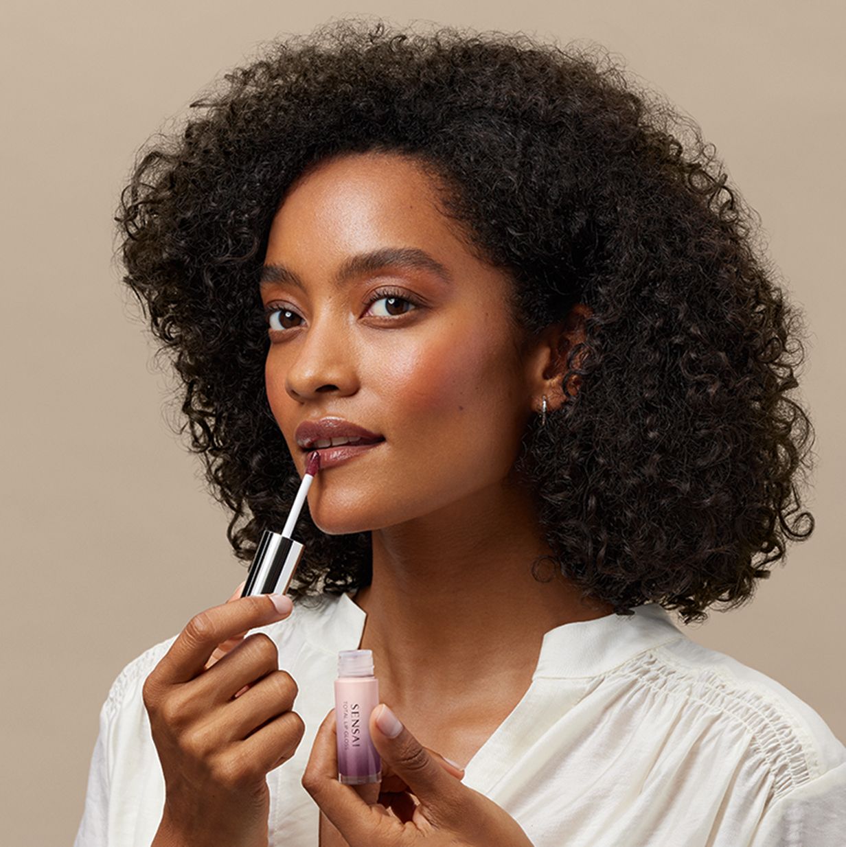Total Lip Gloss Luxusné lesky na pery