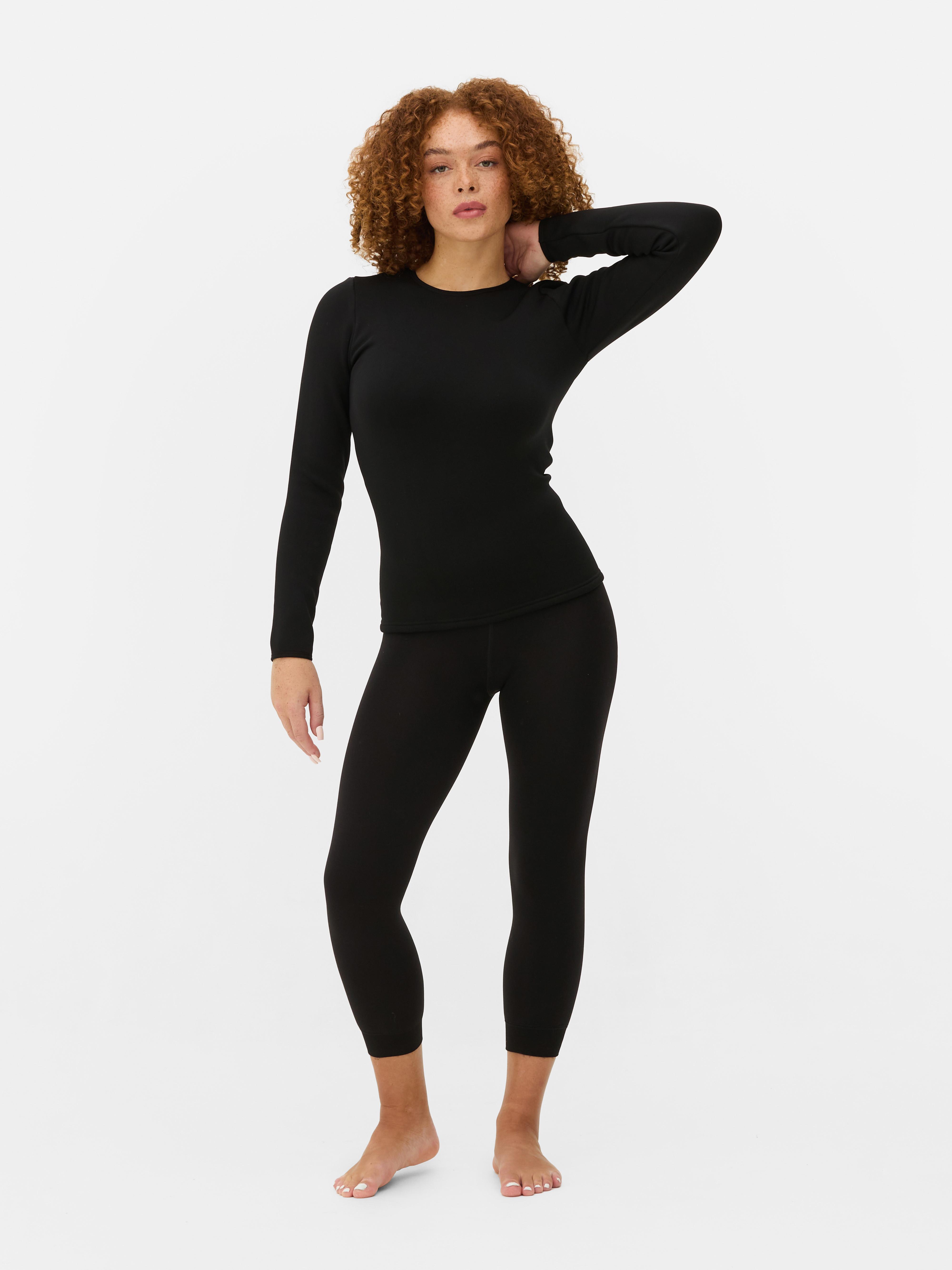 Maglia in velluto felpato a maniche lunghe e foderata. Questa maglia termica a maniche lunghe, caldamente foderata, è un capo basic perfetto.