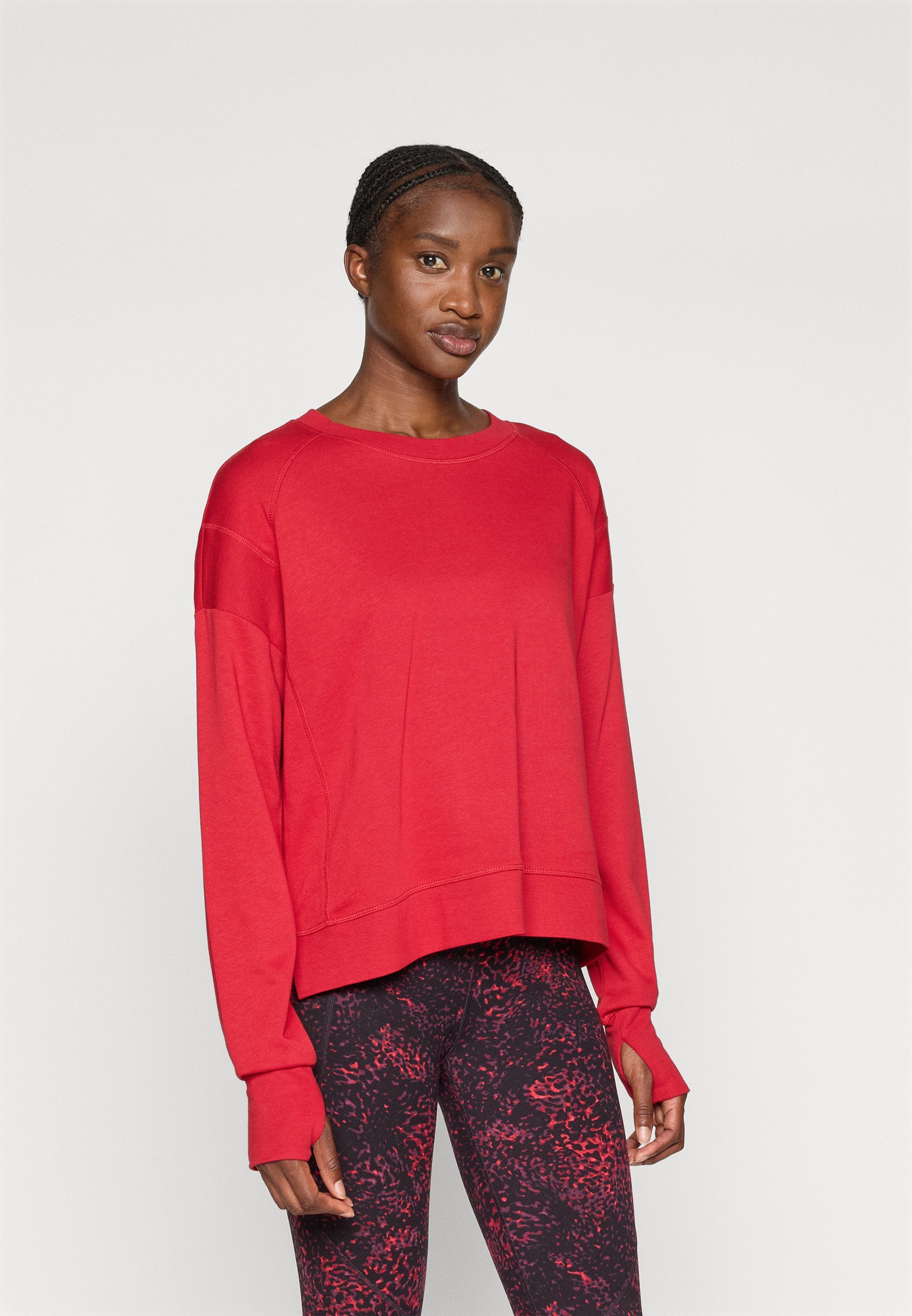 Sweaty Betty AFTER CLASS CROP - Sweatshirt - peperrood