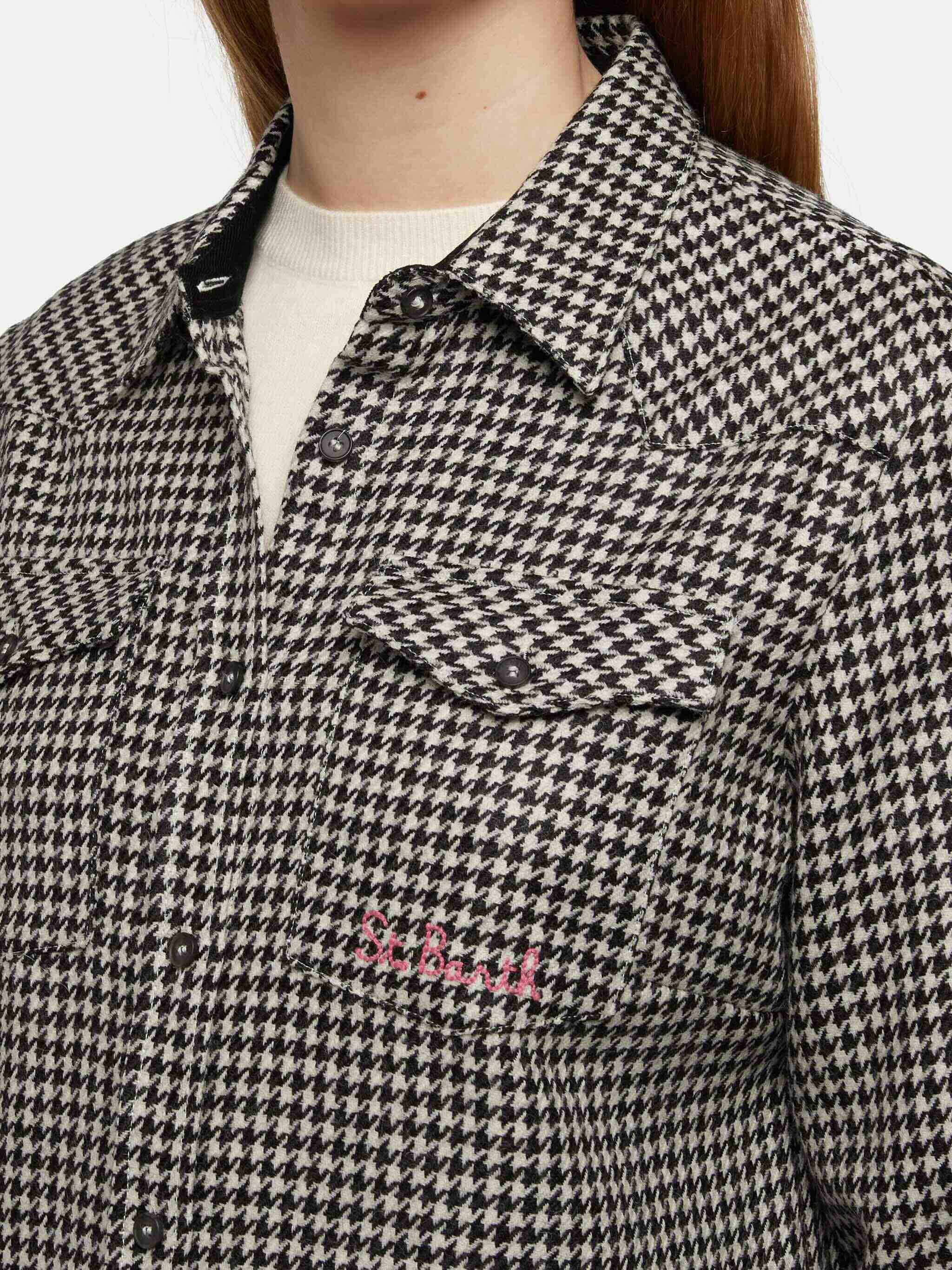 Chemise en laine de cerf avec empreinte de patte de poulet