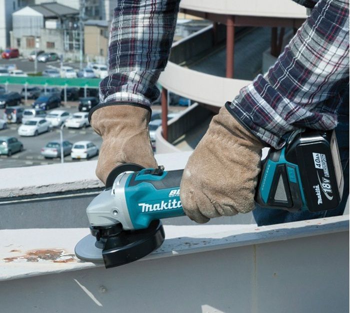 Makita 18V Cordless Angle Grinder - 125 mm - DGA504Z