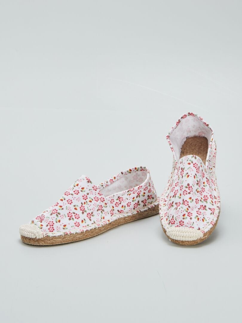 Lenço com estampa floral - ROSA