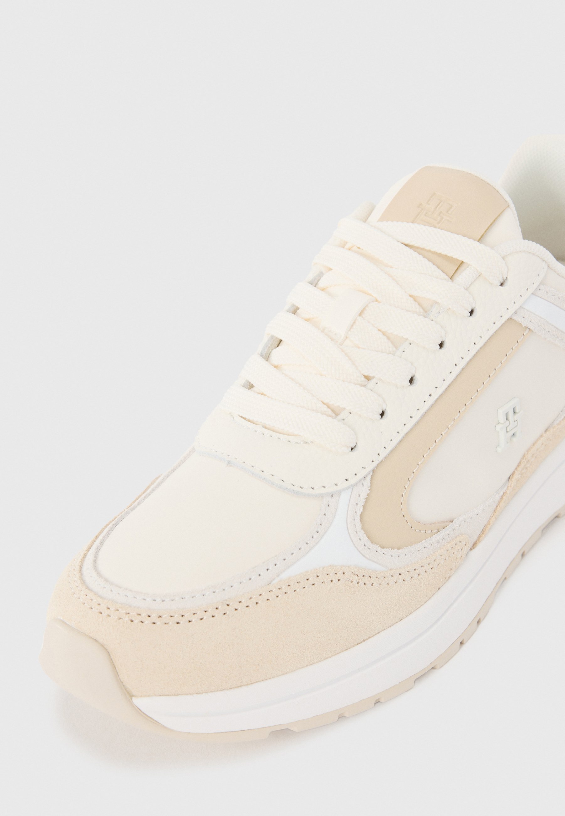 Baskets Tommy Hilfiger FASHION RUNNER - beige