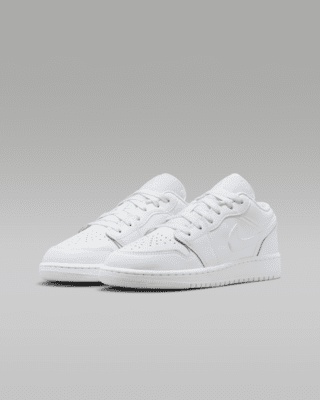 Air Jordan 1 Low Older Kids' Shoes