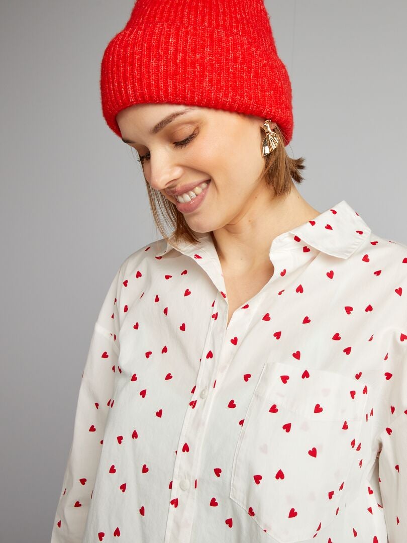Camisa com estampa de corações - VERMELHA