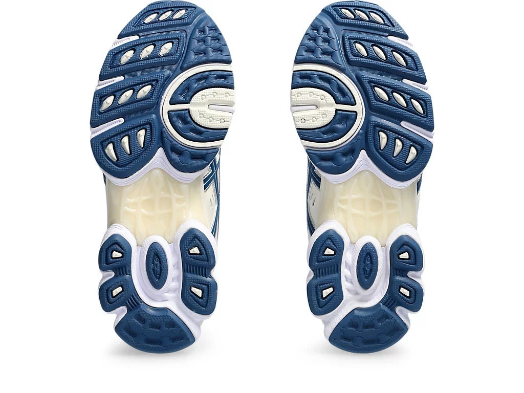 GEL-NIMBUS 9 - White/Light Indigo