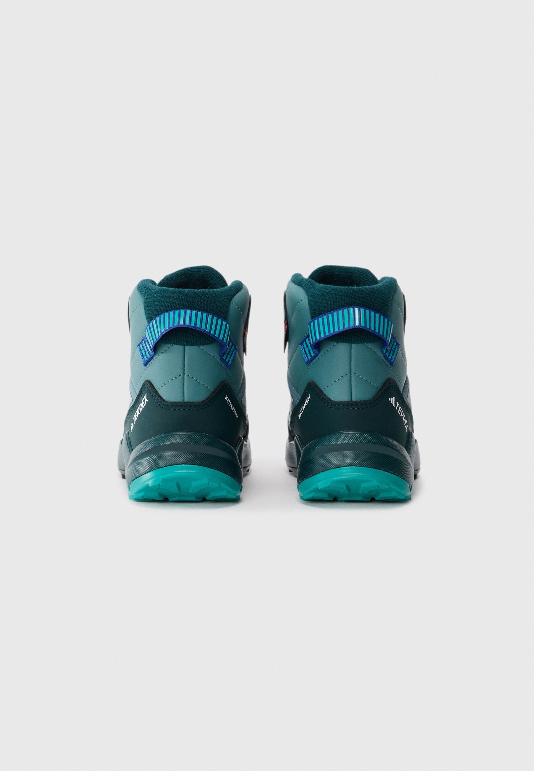 Adidas Terrex UNISEX - Wandelschoenen - tweedehands in de kleuren turquoise/mat zilver/puur turquoise