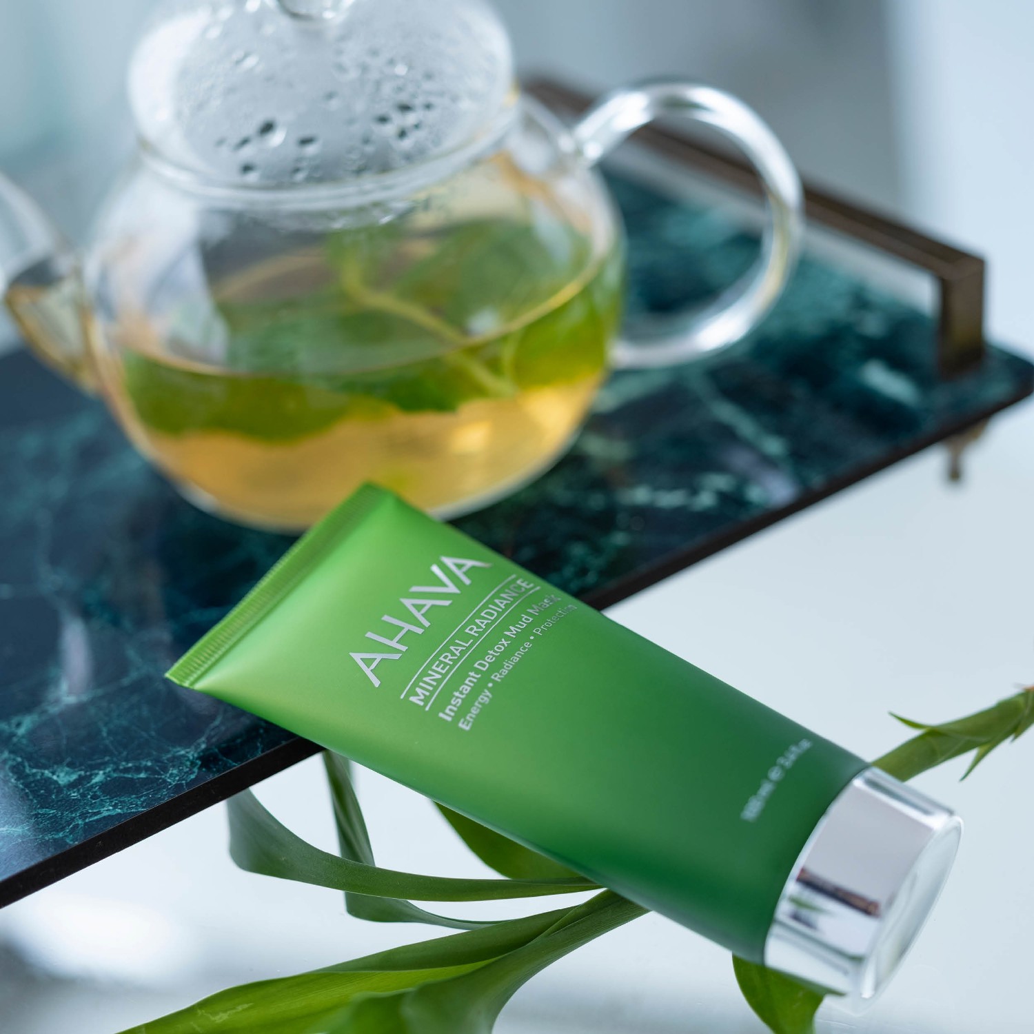 AHAVA Mineral Radiance Detox Mud Mask