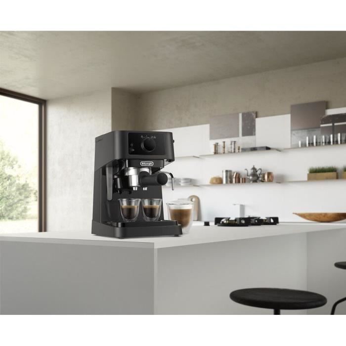 Máquina de café expresso tradicional - De'Longhi - Stilosa - EC235.BK - Preto
