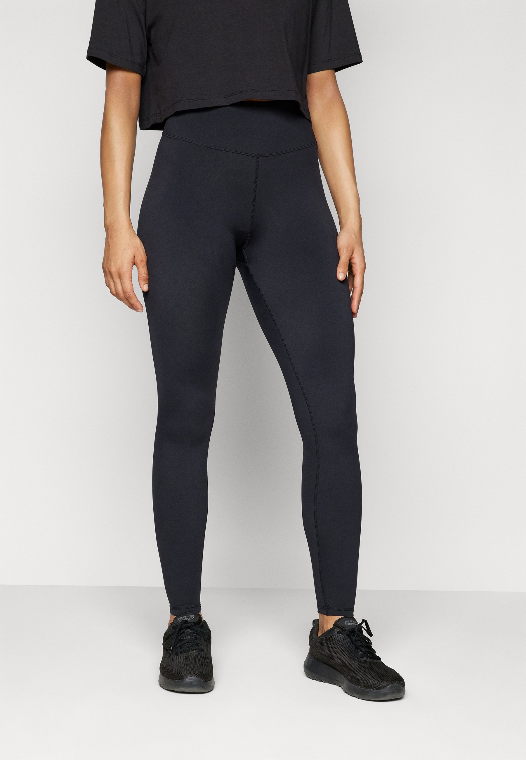 Stronger LEGGINGS - Leggings - zwart