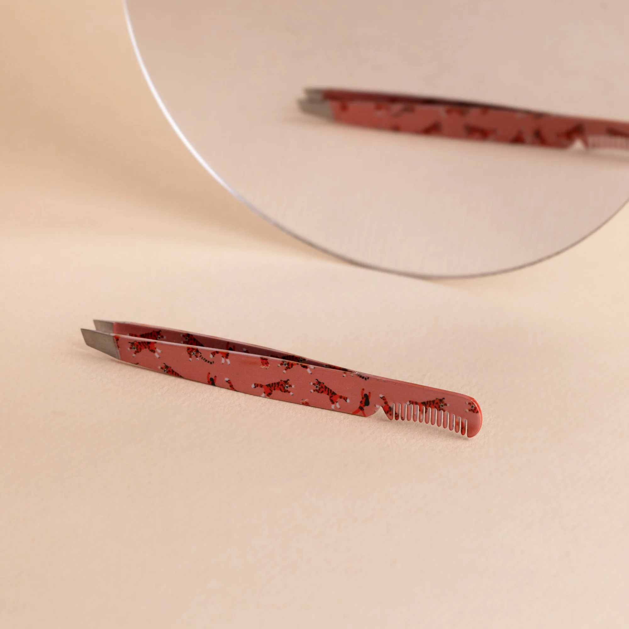 Accessori Eyebrow Tweezer with Comb - Pinzette