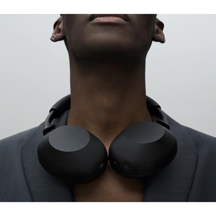 Auriculares inalámbricos Sony WH1000XM6 con cancelación activa de ruido, color negro.