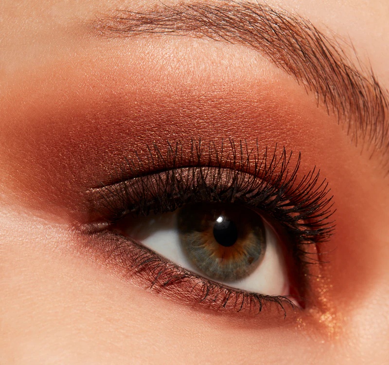 Paleta senčil za oči MAC Cosmetics Connect In Colour, 12 odtenkov, cena palete za približno