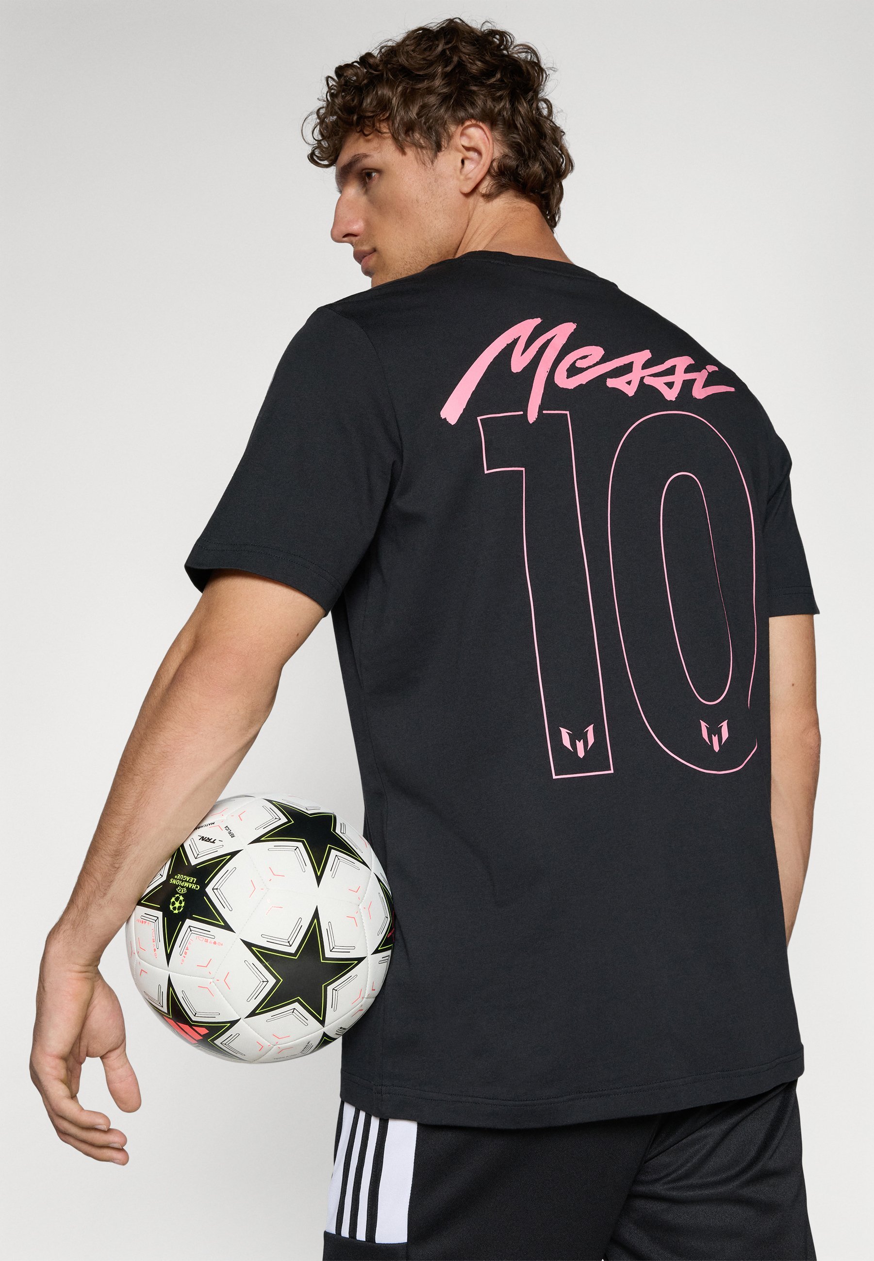 adidas Performance MESSI NAAM & NUMMER GRAPHIC T-SHIRT - Bedrukt T-shirt - zwart