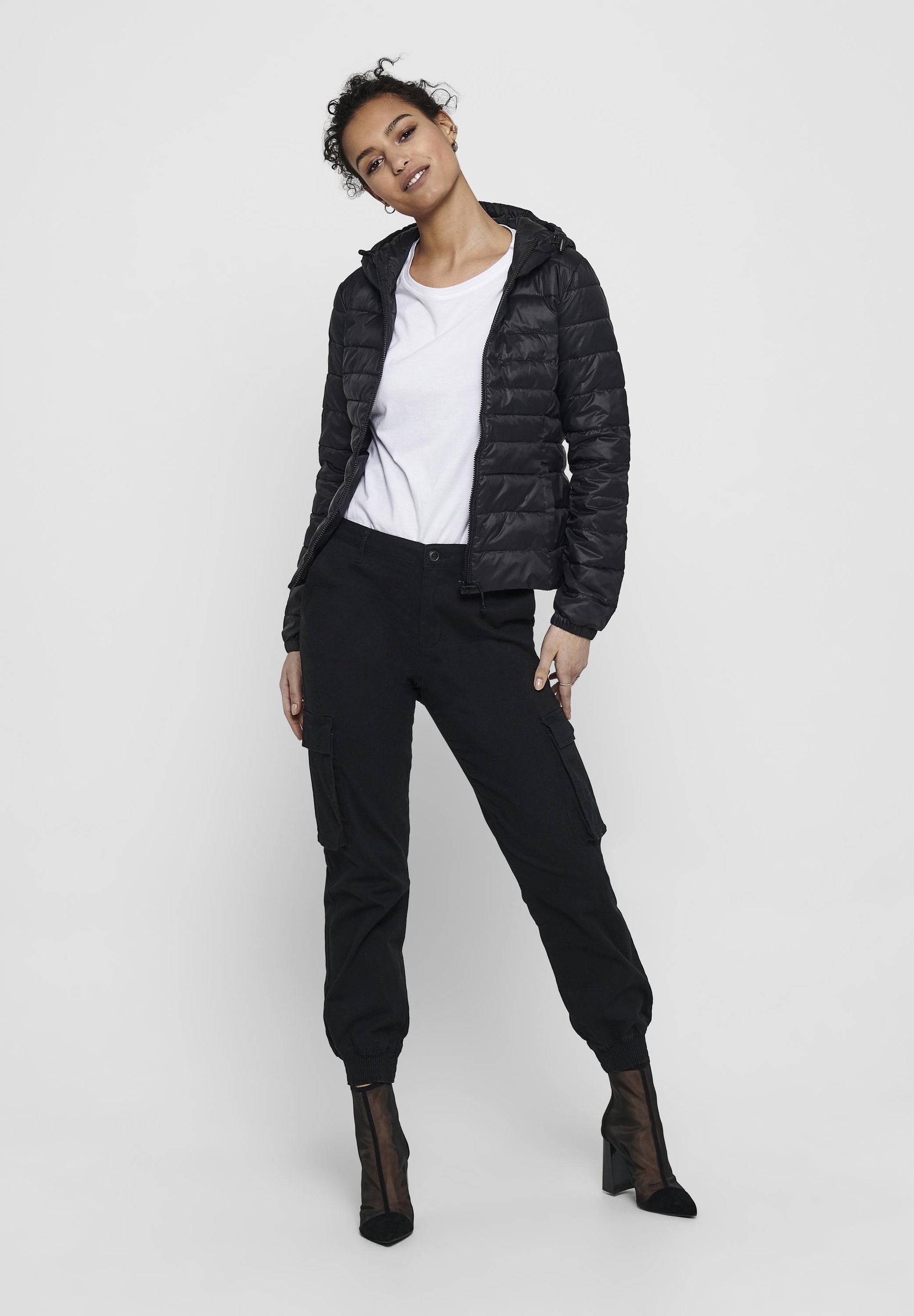 ONLY ONLTAHOE HOOD JACKET - Lehká bunda - black