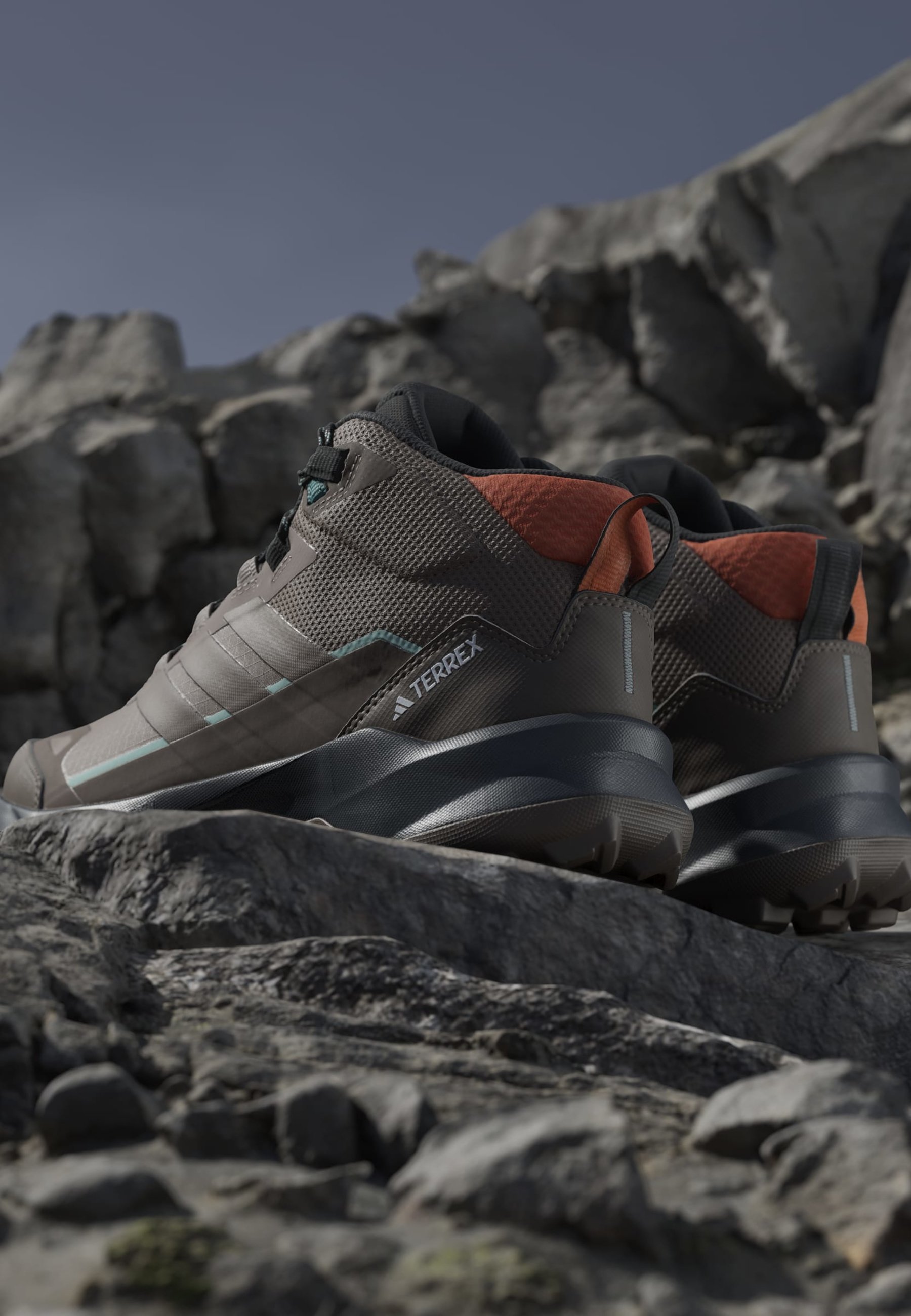 Scarpe da trekking Adidas Terrex - Trace Brown Earth Strata Semi Impact Orange