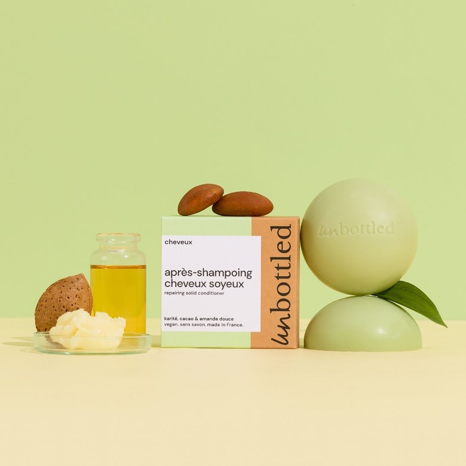 Balsam de păr Silky – Balsam solid, format de călătorie