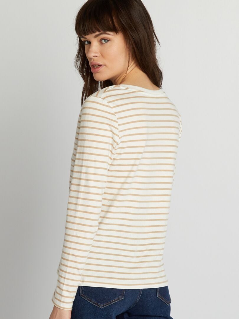 Camiseta con cuello en V - BLANCA