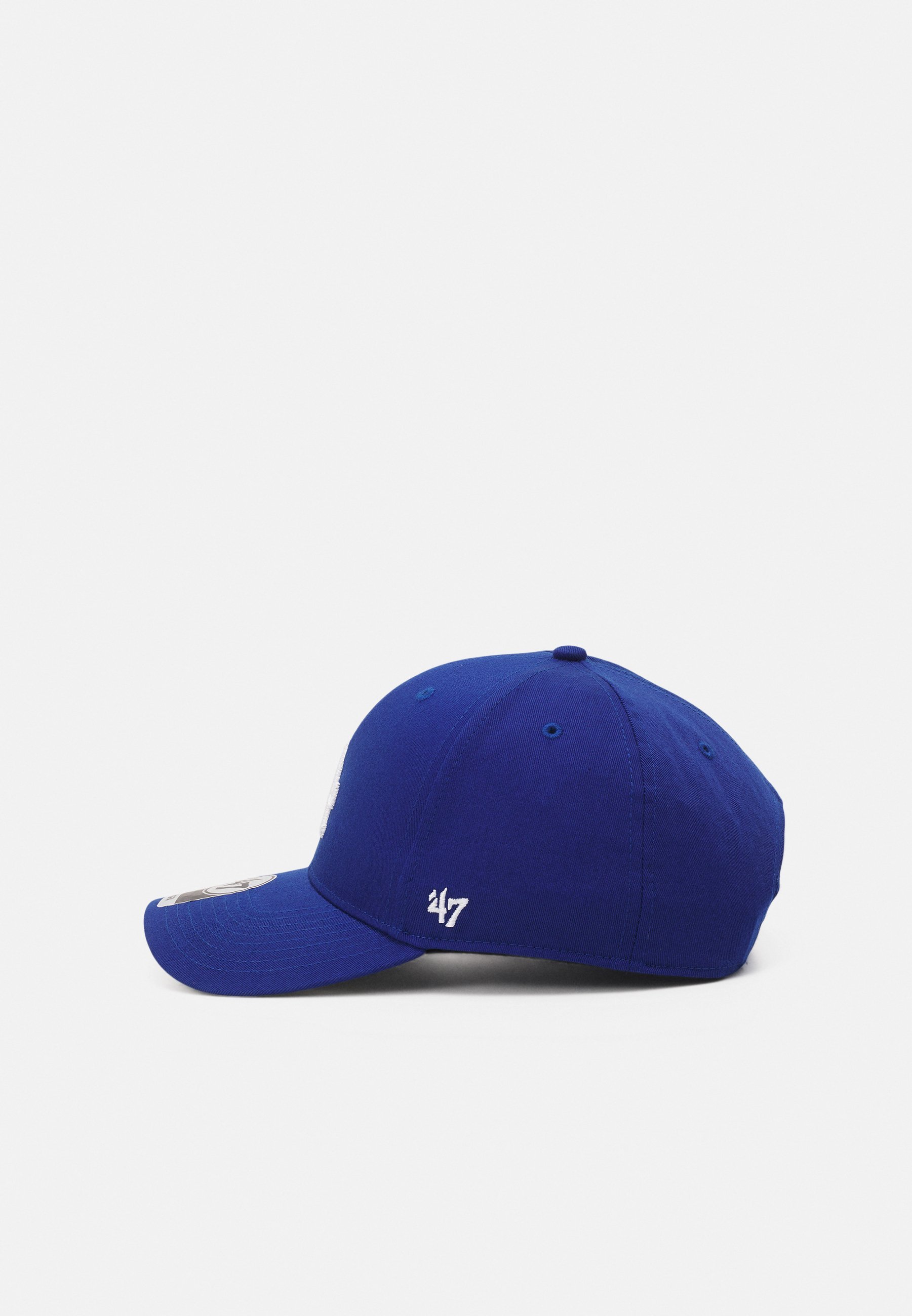 '47 Caps