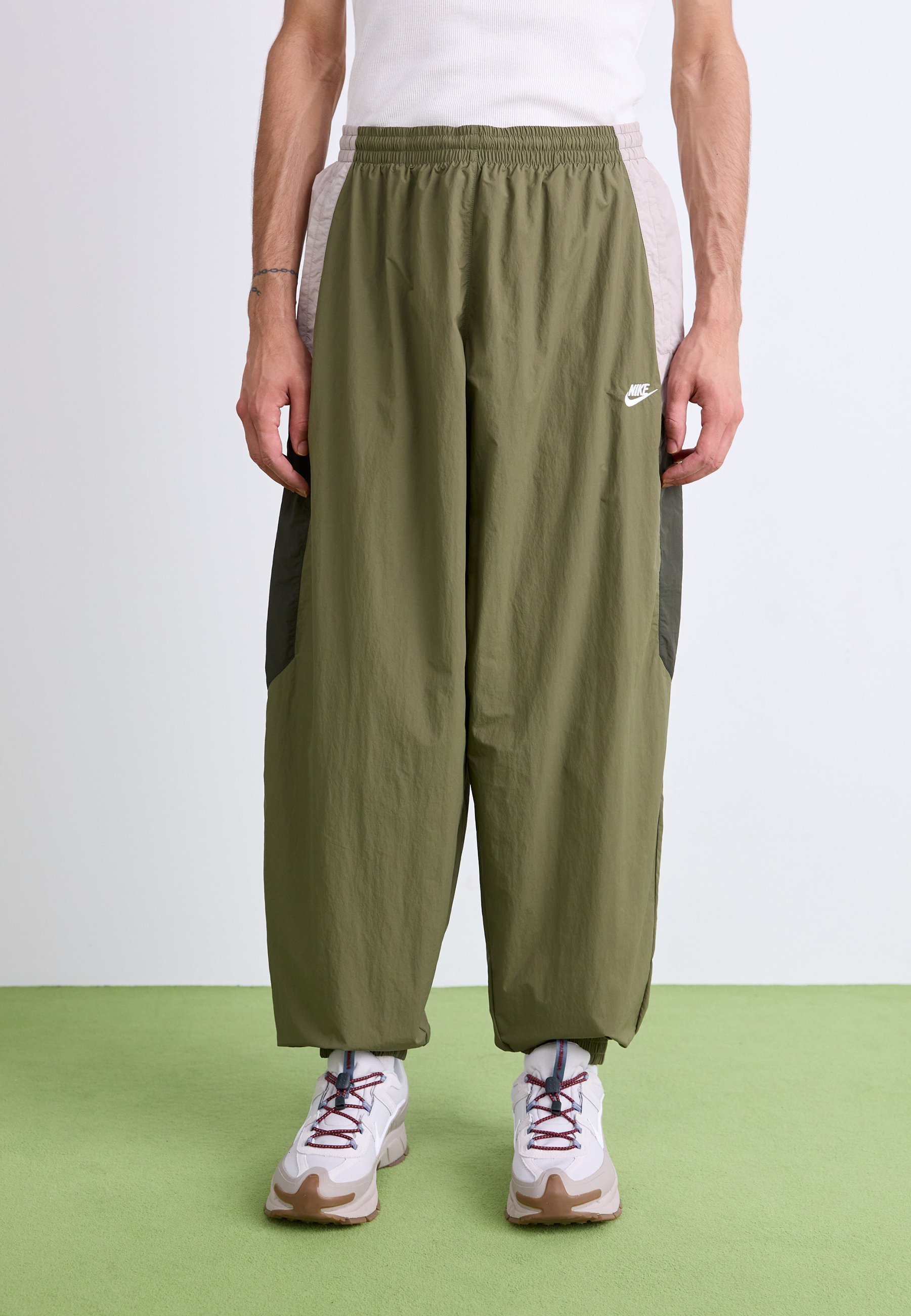 Nike Sportswear dressipüksid
