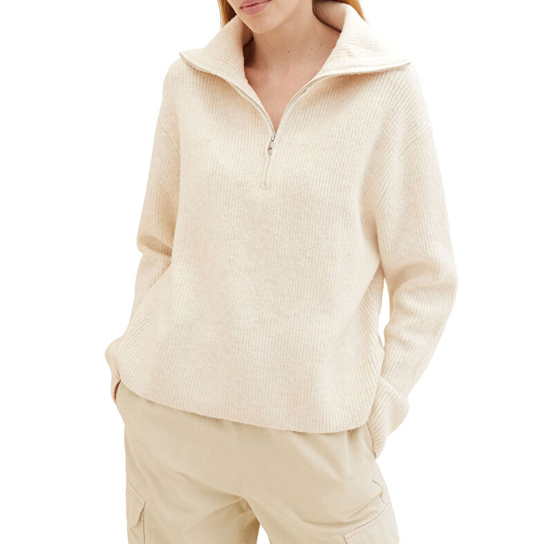 Naisten beige neulepusero
