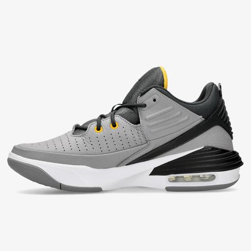 Nike Jordan Max Aura