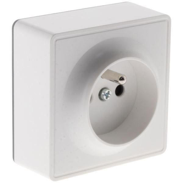 Enchufe de superficie 2P+E - ZENITECH - 16A - Vulco - Blanco