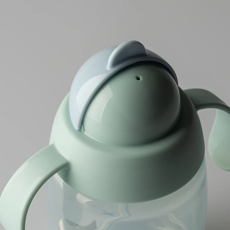 Tréningový pohár Tommee Tippee Trainer so slamkou a závažím
