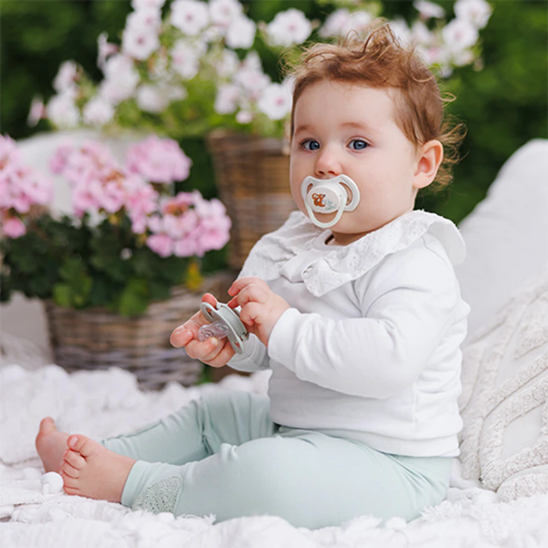 BabyOno Take Care Symmetrischer Silikon-Schnuller