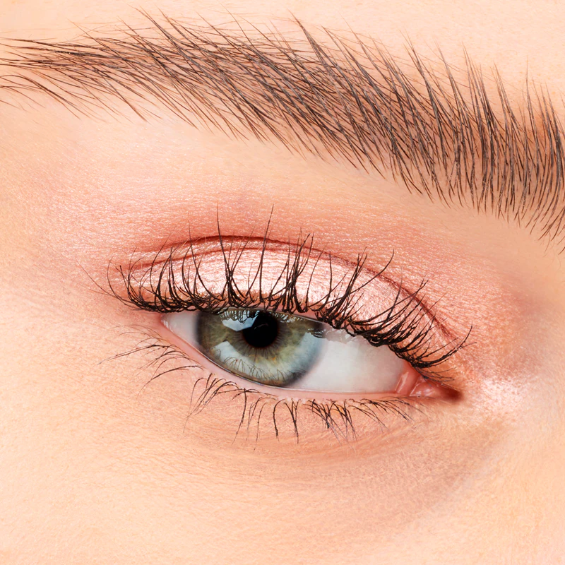 tekutý očný tieň essence Luminous Eye Tint