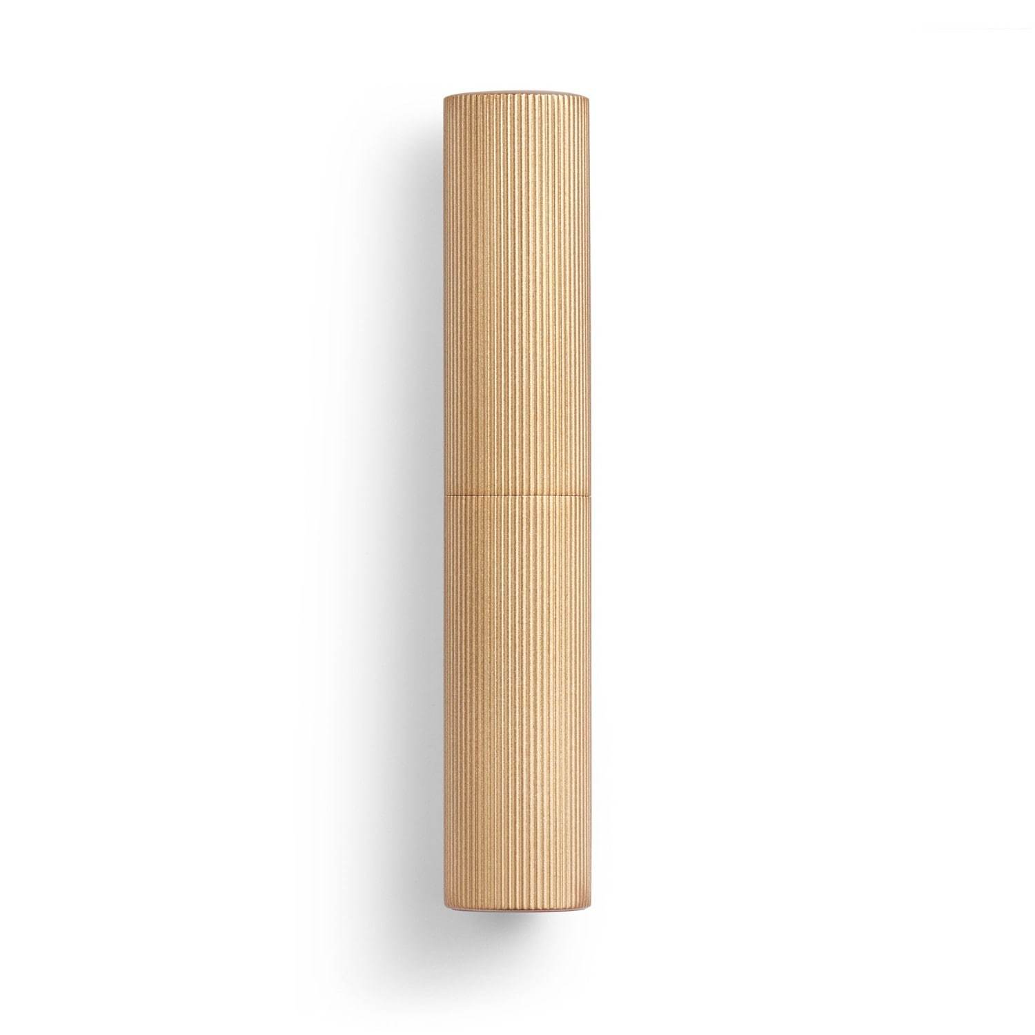 Revolution XX lūpu balzams XX Shine Balm mitrinošs lūpu balzams - 3,4 g