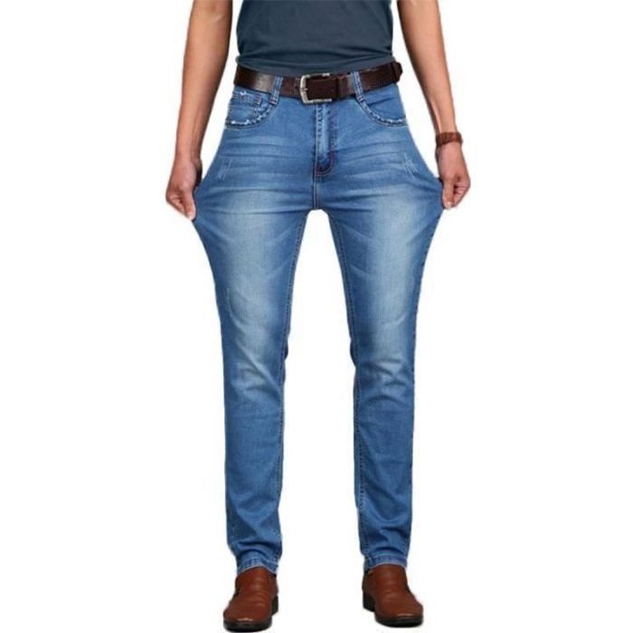Men's Straight Leg Plus Size Stretch Jeans with 5 Pockets, Distressed and Washed Effect - Light Blue