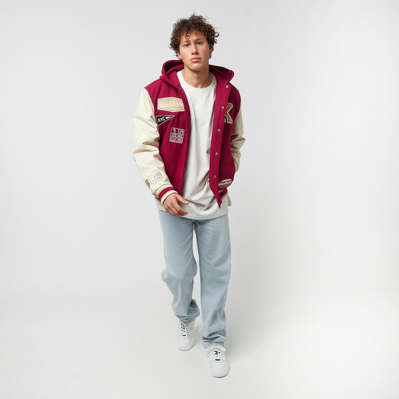 Kleiner, charakteristischer Baggy Five Pocket Denim
