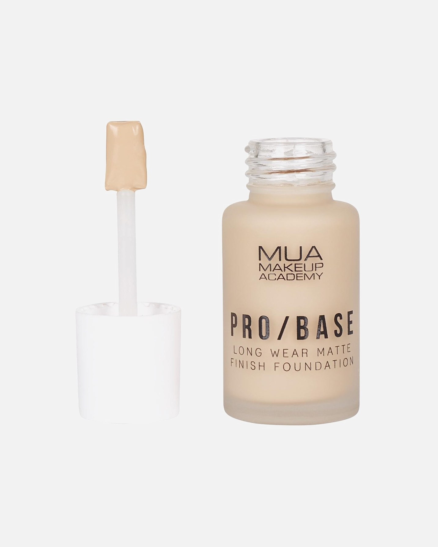 MUA Makeup Academy Foundation PRO / BASE Dugotrajan, mat finiš – 30 ml