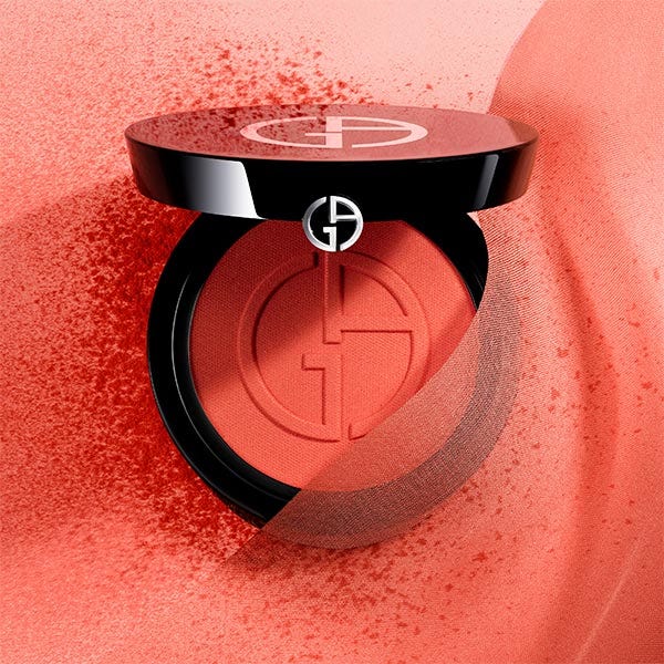 Lysende silkeglødende blush